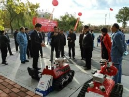 排煙機器人，滅火機器人亮相北京市全市應急救援演練