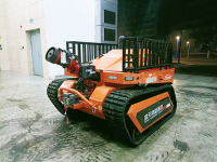 消防滅火機器人 （第3代，油動液壓，帶水帶框）